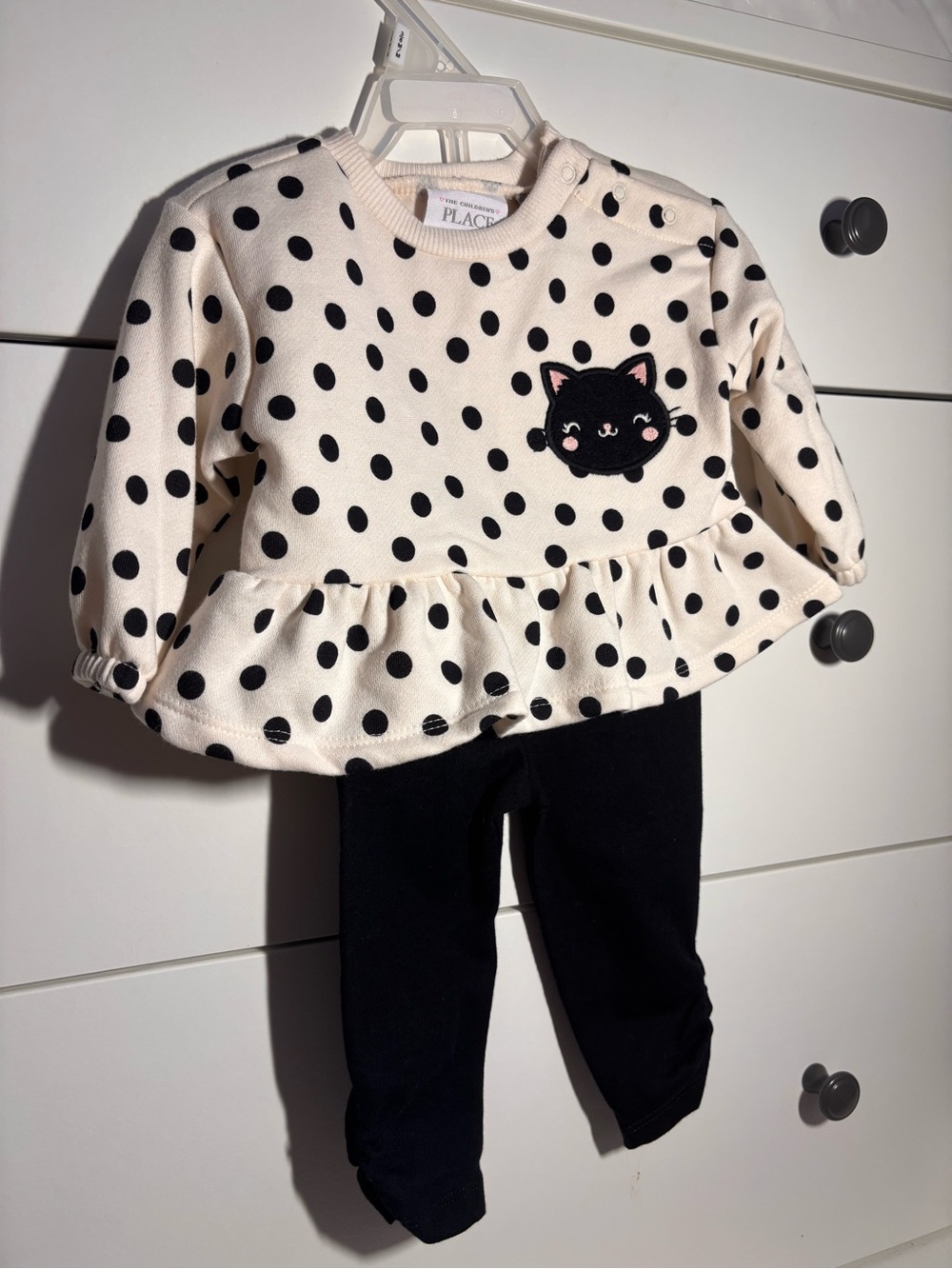The Children’s Place Polka Dot Cat 2-Piece Outfit Set – New/Unworn